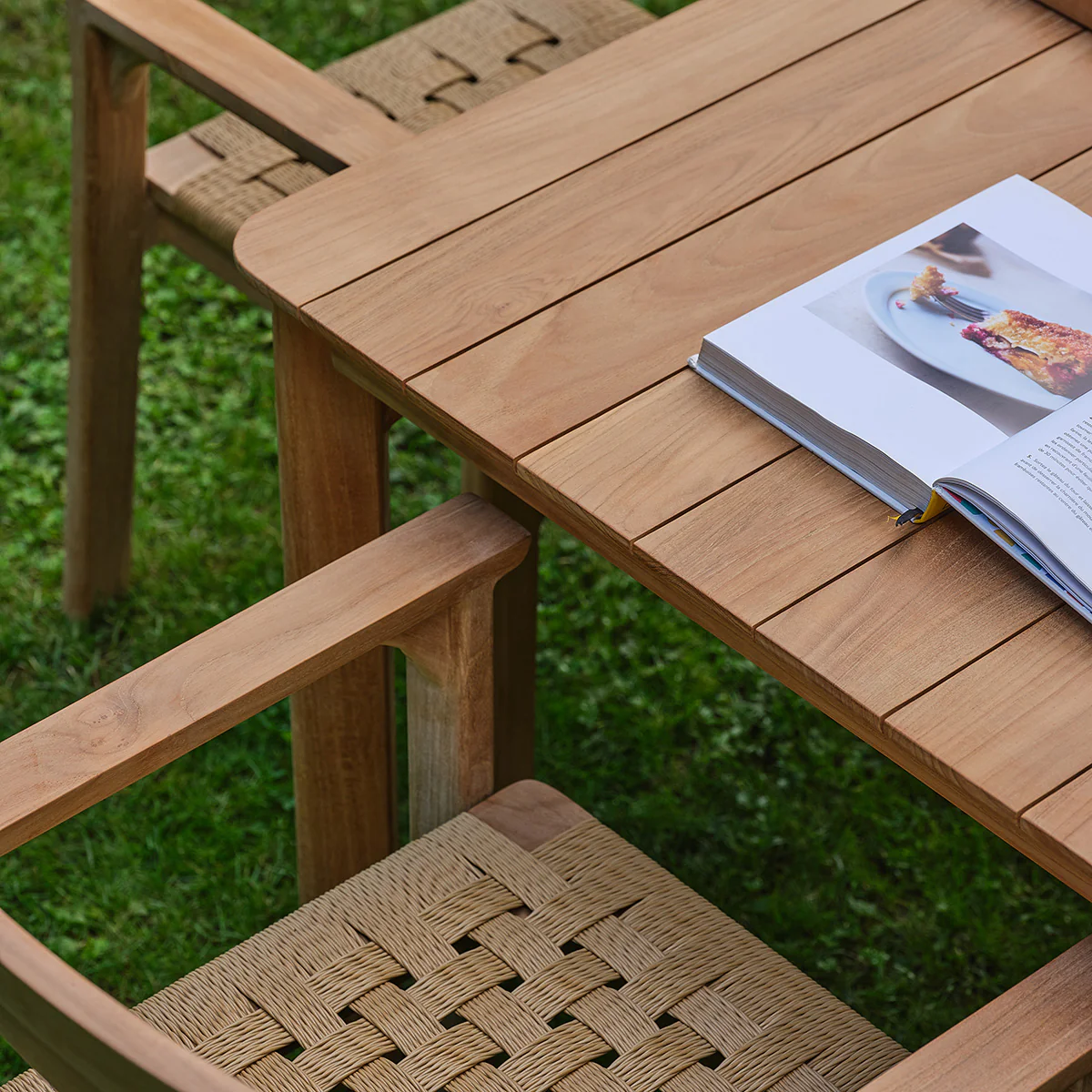 Conjunto de jardín de teca maciza y ratán para 4 personas. - Image 5