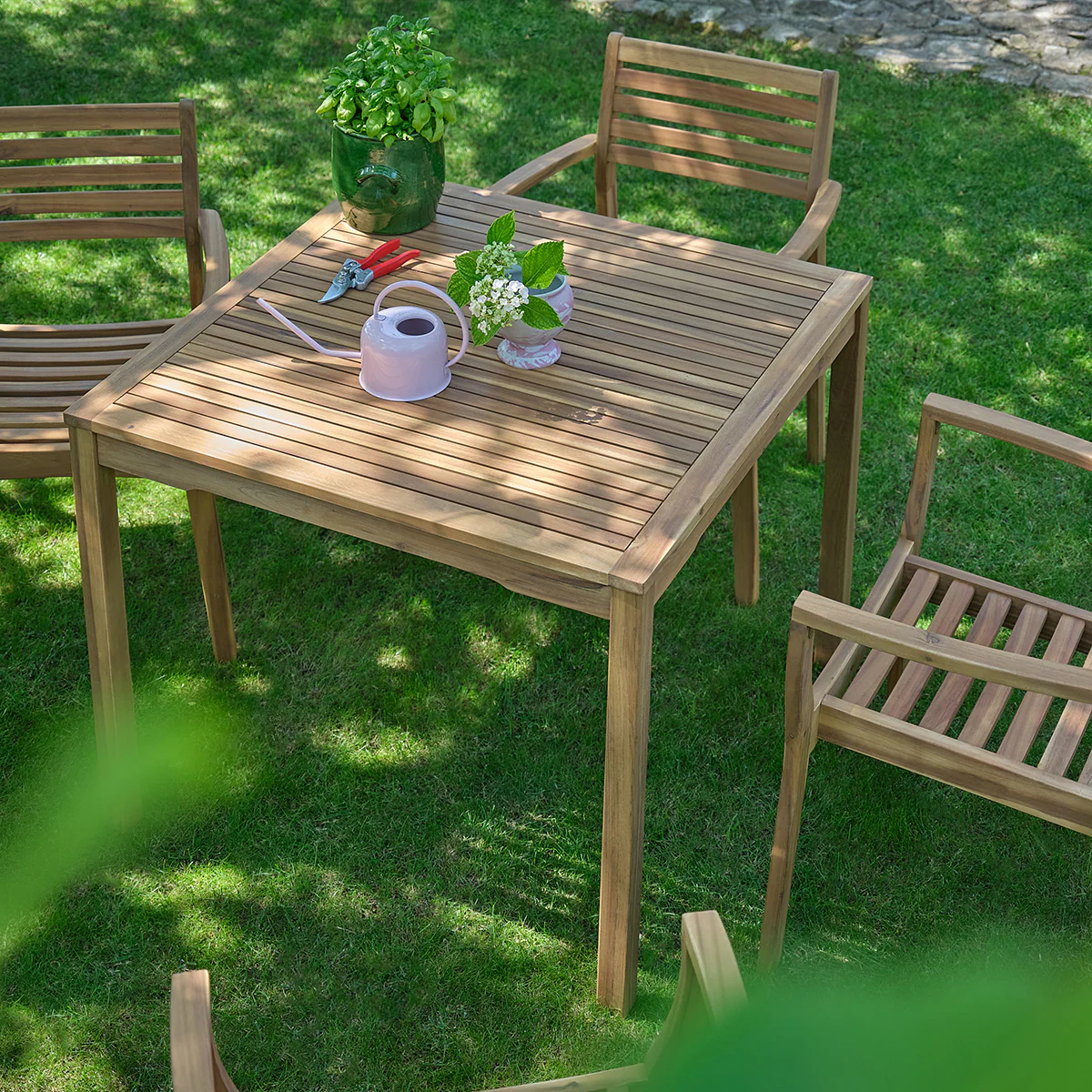 Conjunto de jardín de acacia maciza aceitada para 4 personas. - Image 3
