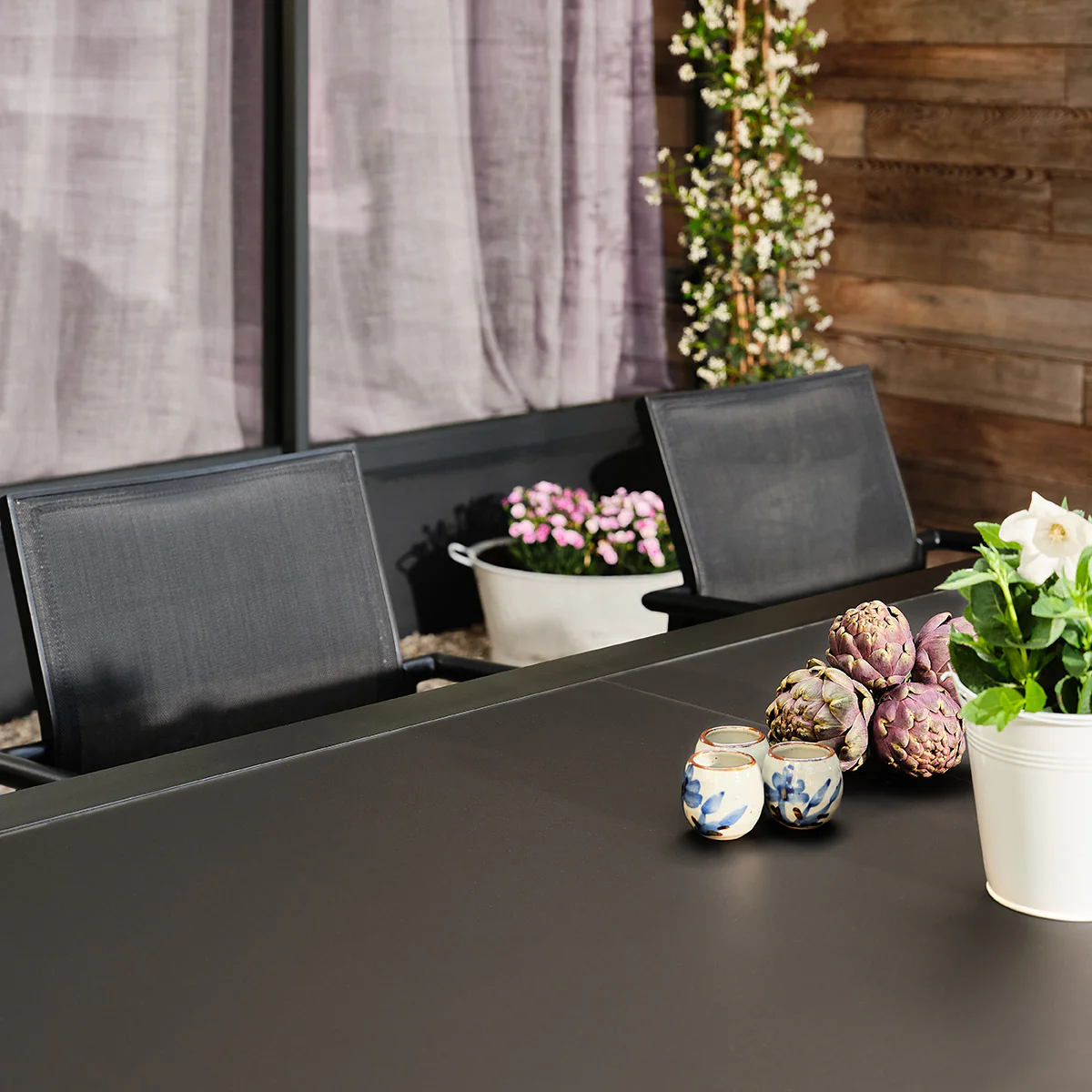 Conjunto de jardín de aluminio y textilene extensible negro para 6-10 personas. - Image 6