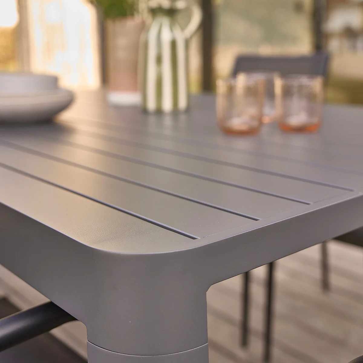 Conjunto de muebles de jardín extensibles de aluminio y teca maciza para 6/8 personas - Image 5