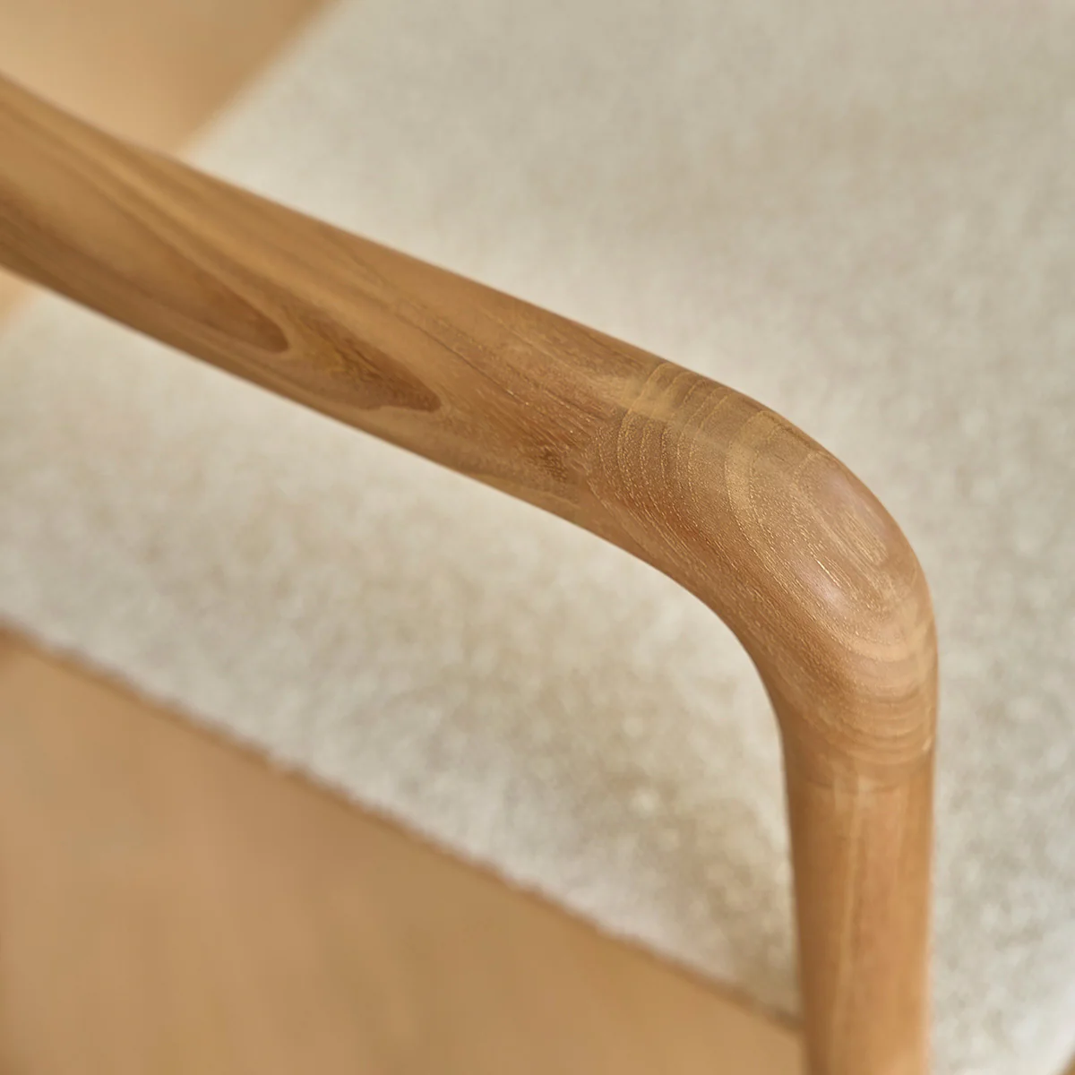 Juego de 2 sillas de teca maciza y asiento buclé - Image 5