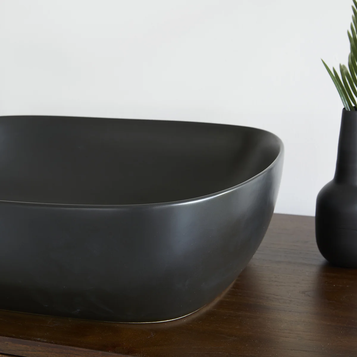 Lavabo ovalado de cerámica negra 49,5 cm - Image 4