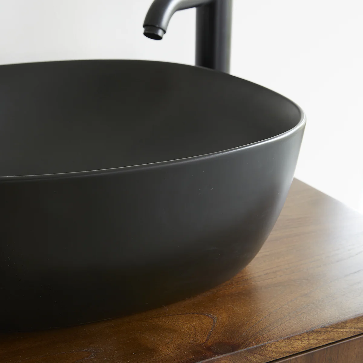 Lavabo de cerámica negra Ø41 cm - Image 5