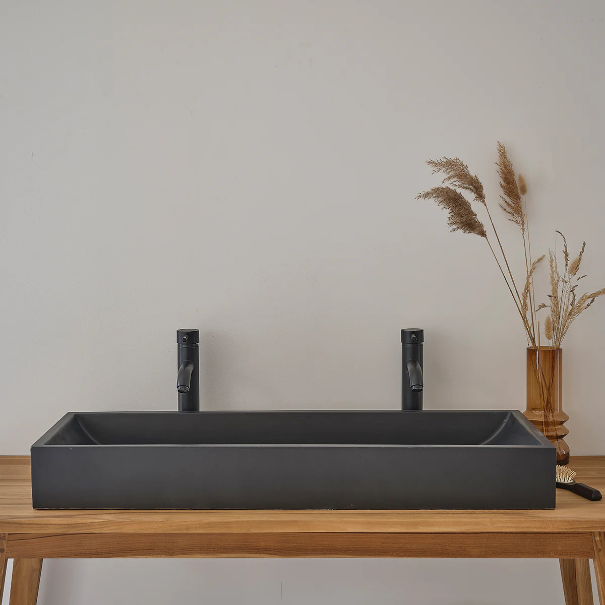 Lavabo de hormigón negro 100x37 cm - Image 3