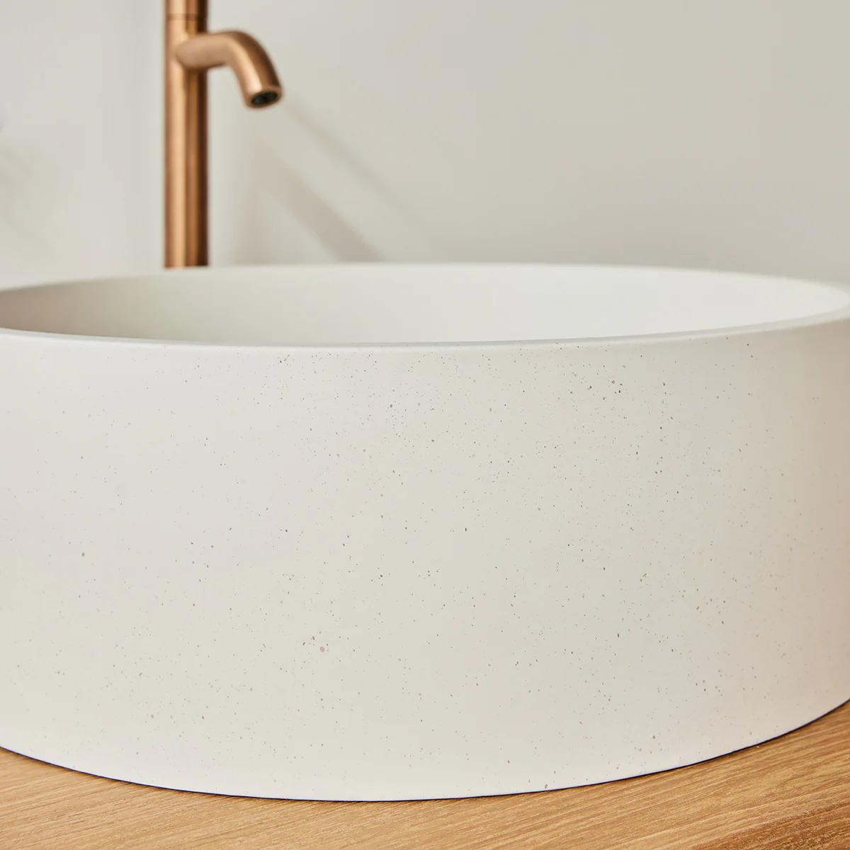 Lavabo de hormigón beige Ø37 cm - Image 4
