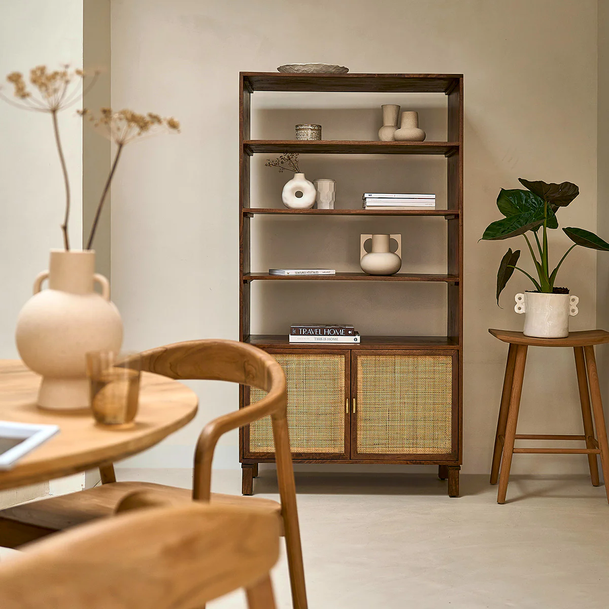 Librería de mango con acabado de nogal y rejilla de 170 cm - Image 8