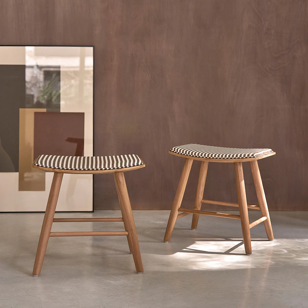 Lote de 2 taburetes de teca maciza con asiento de rayas 45 cm