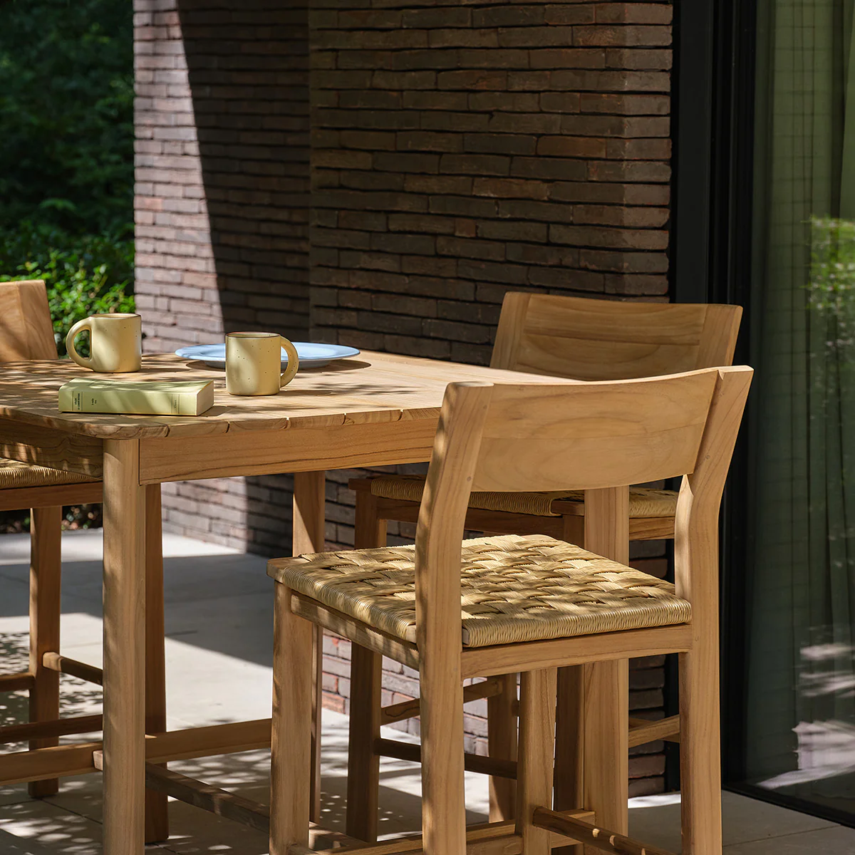 Mesa alta de jardín de teca maciza para 4 personas. - Image 8