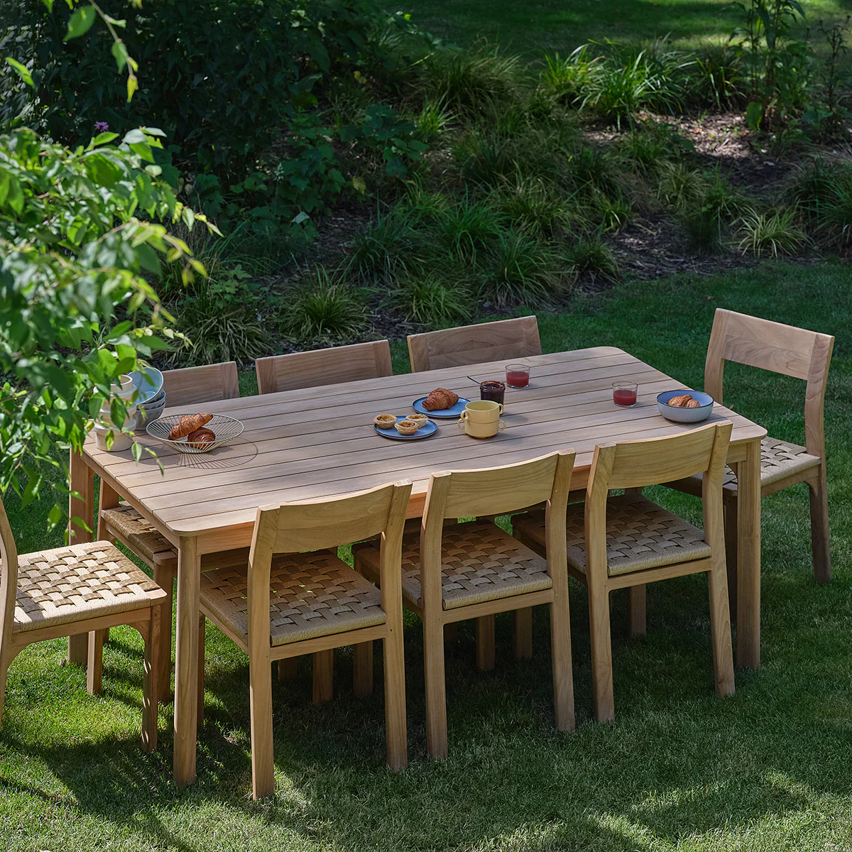 Mesa de jardín de teca maciza para 8 personas. - Image 9