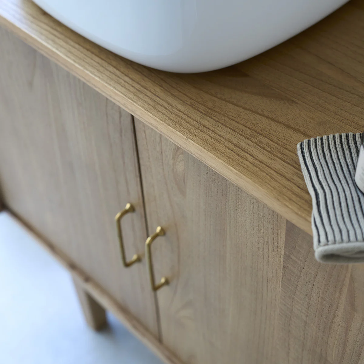 Mueble de lavabo de mindi macizo 135 cm - Image 4