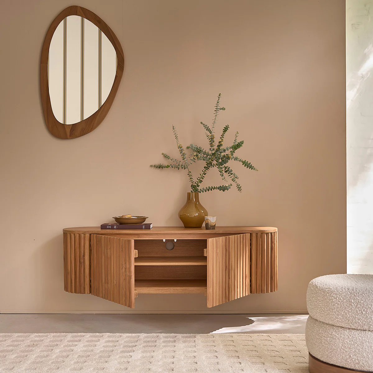 Mueble de TV suspendido de madera de teca de 140 cm - Image 3