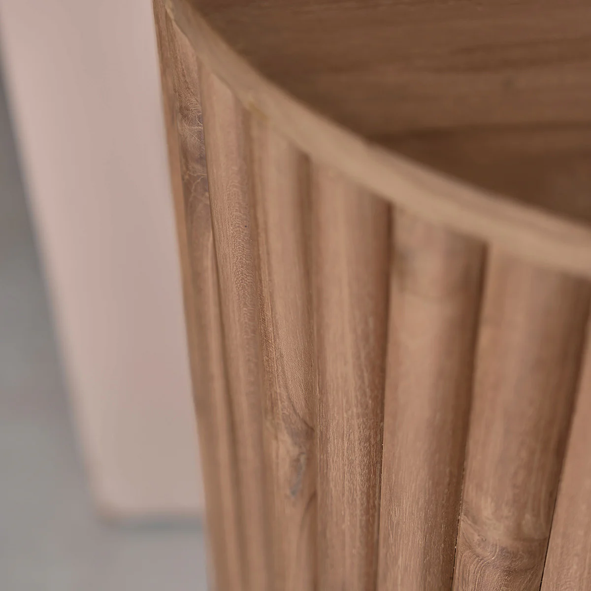 Mueble de baño suspendido de teca maciza de 140 cm - Image 5