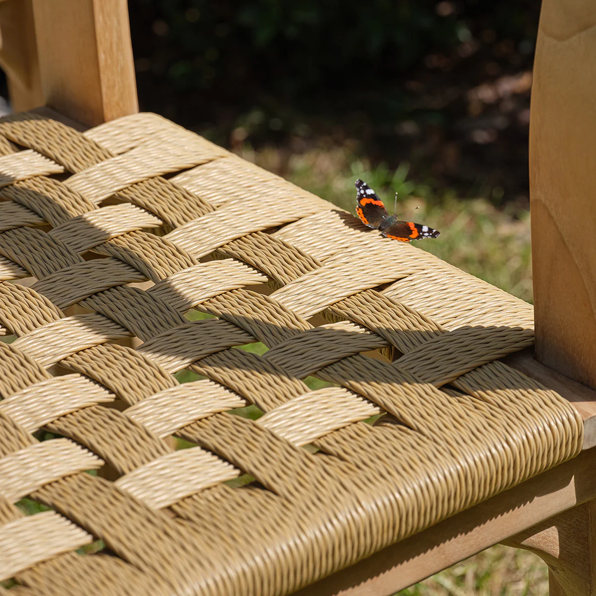 Silla de jardín de teca maciza y ratán (juego de 2) - Image 4