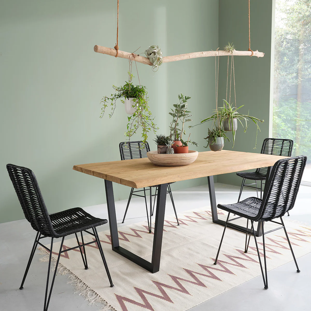Silla de ratán y metal negra - Image 5