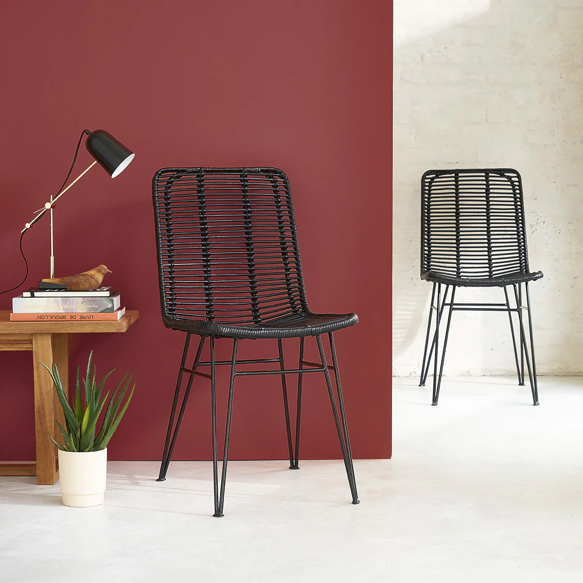Silla de ratán y metal negra - Image 7