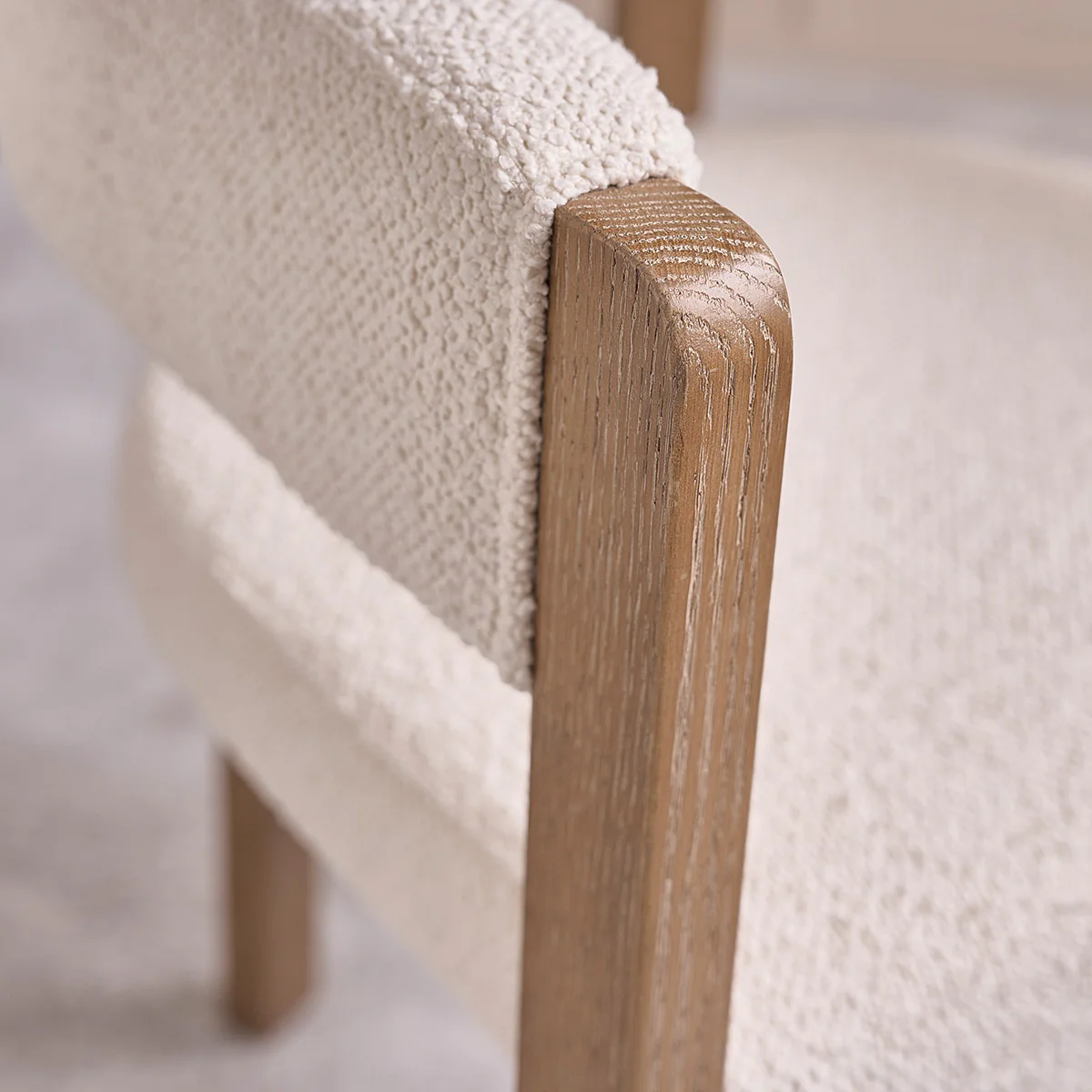 Silla de roble y tejido bouclette - Image 7