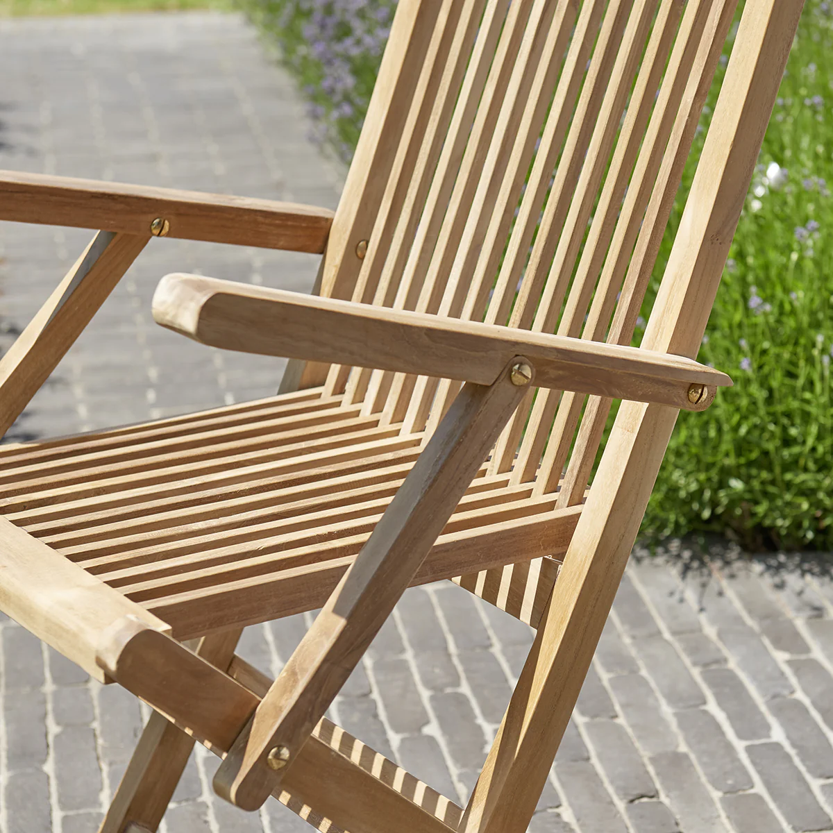 Sillón de exterior plegable de teca maciza - Image 5