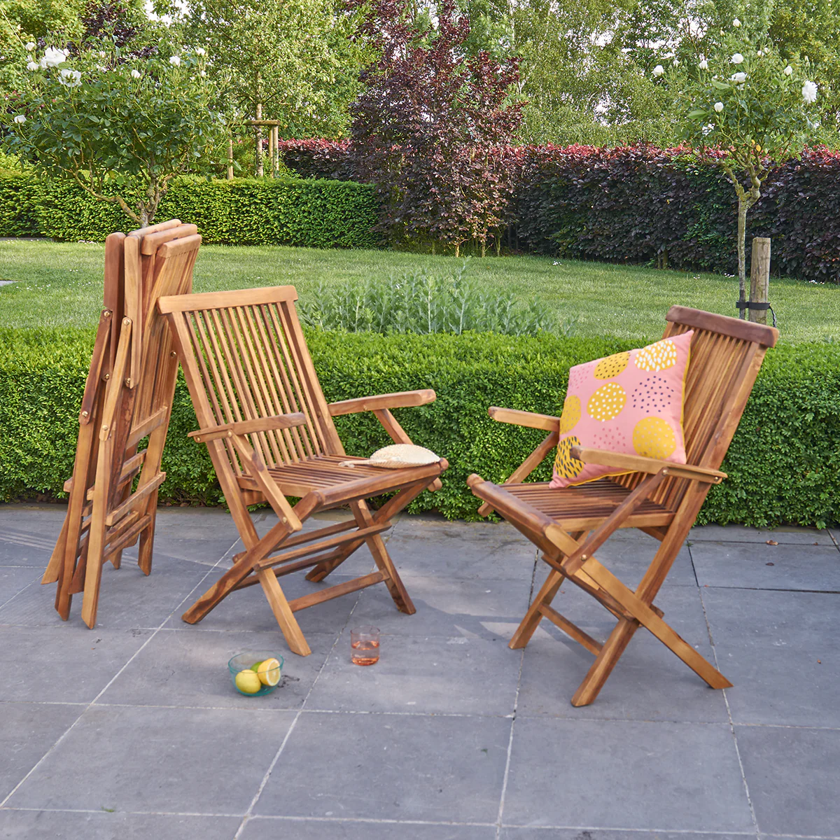 Sillón de exterior plegable de teca maciza aceitada (juego de 4) - Image 3