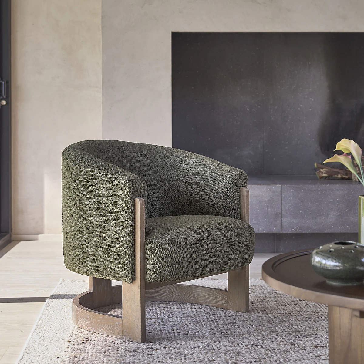 Sillón de roble macizo y tela bouclette caqui - Image 3
