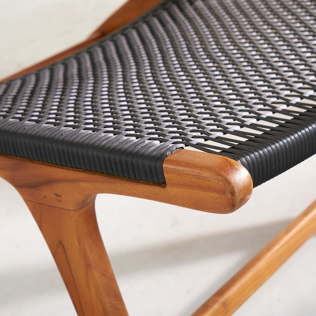 Sillón de teca maciza y tejido - Image 4