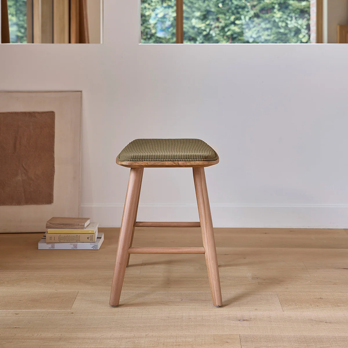 Taburete de madera de teca con asiento de terciopelo 45 cm - Image 3