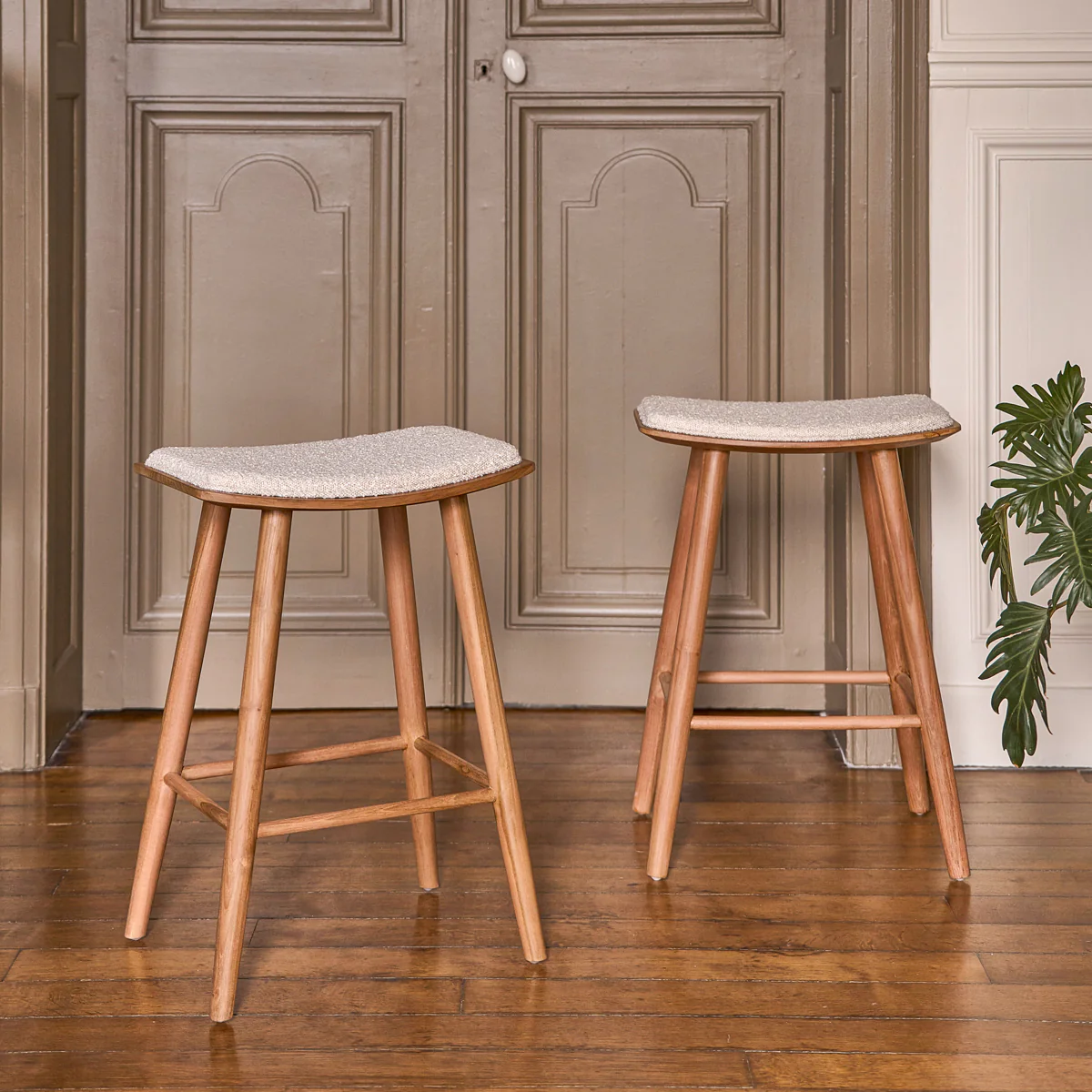 Taburete de teca maciza, asiento de bouclette 65 cm - Image 4