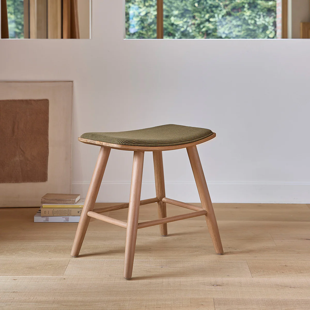Lote de 2 taburetes de madera de teca con asiento de terciopelo 45 cm - Image 3